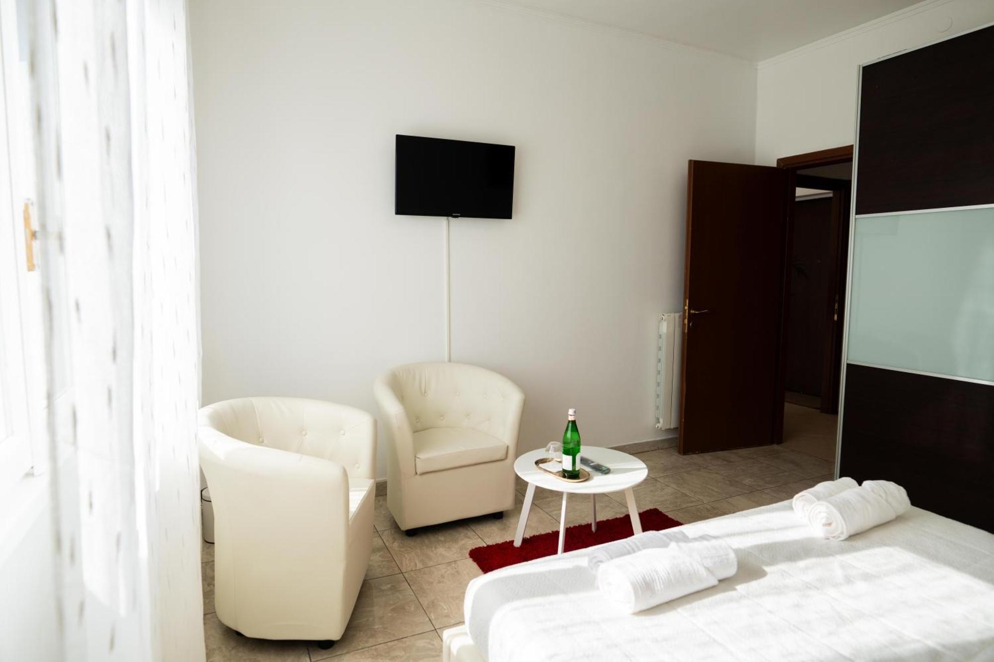 Ryan Holiday home Bergamo